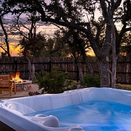 Rockin' R - Rustic Star Cabin Φρέντερικσμπεργκ Εξωτερικό φωτογραφία