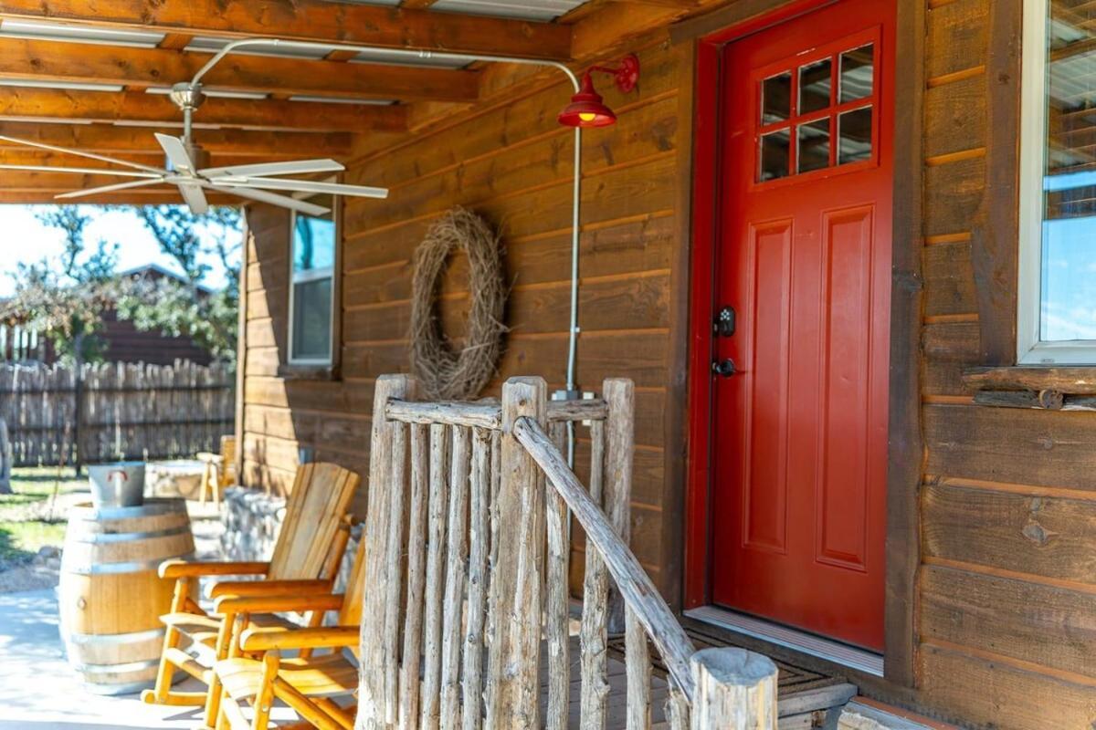 Rockin' R - Rustic Star Cabin Φρέντερικσμπεργκ Εξωτερικό φωτογραφία