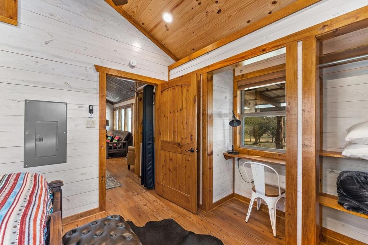 Rockin' R - Rustic Star Cabin Φρέντερικσμπεργκ Εξωτερικό φωτογραφία