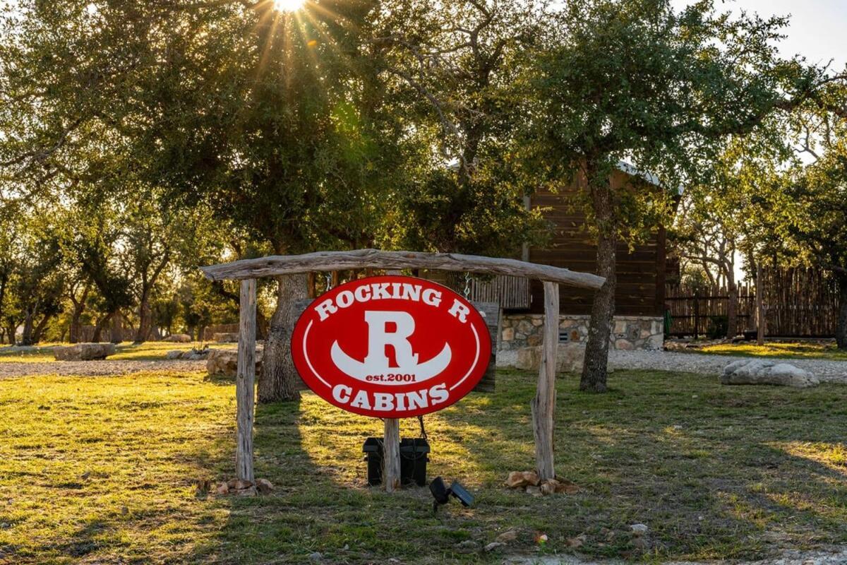 Rockin' R - Rustic Star Cabin Φρέντερικσμπεργκ Εξωτερικό φωτογραφία