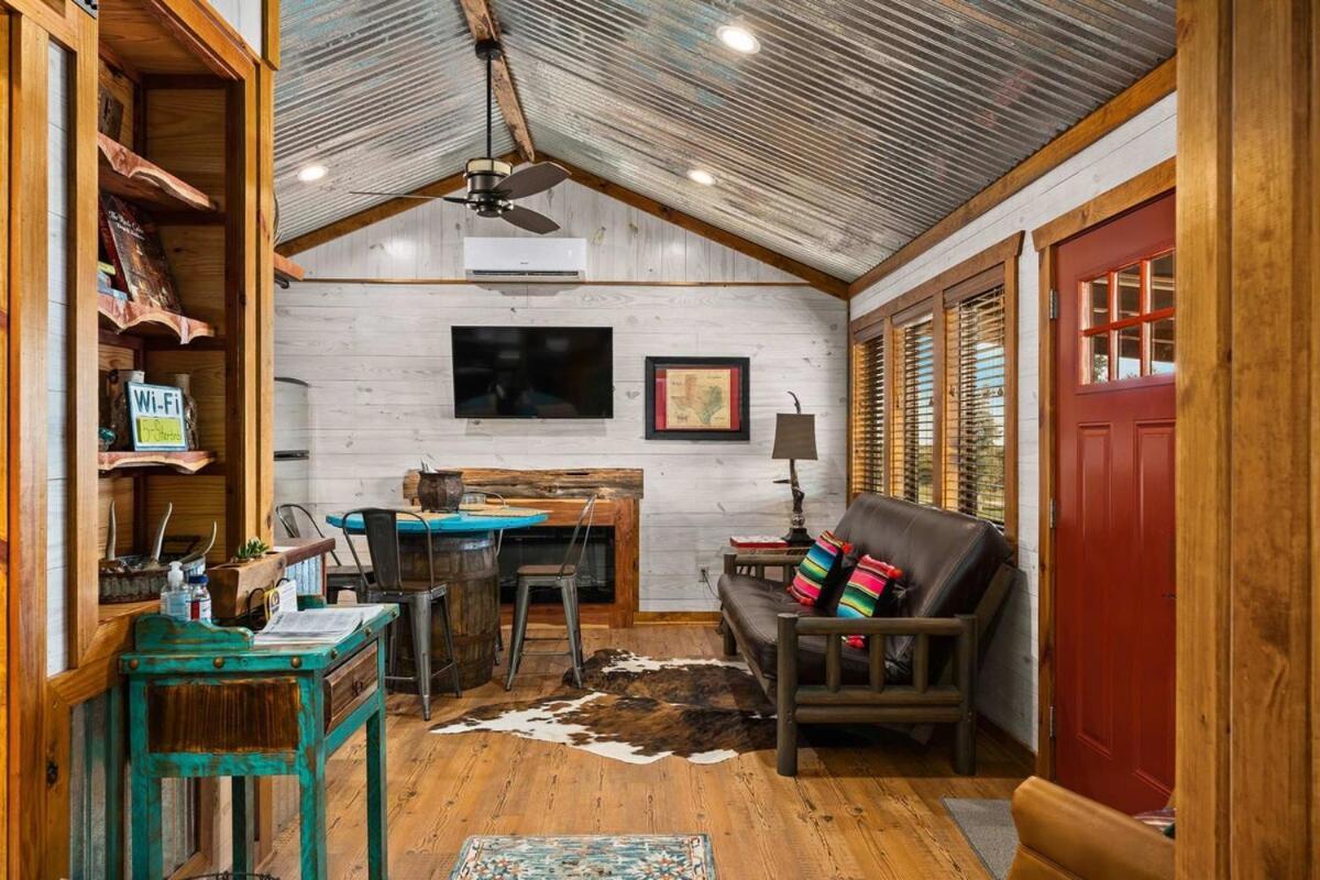 Rockin' R - Rustic Star Cabin Φρέντερικσμπεργκ Εξωτερικό φωτογραφία