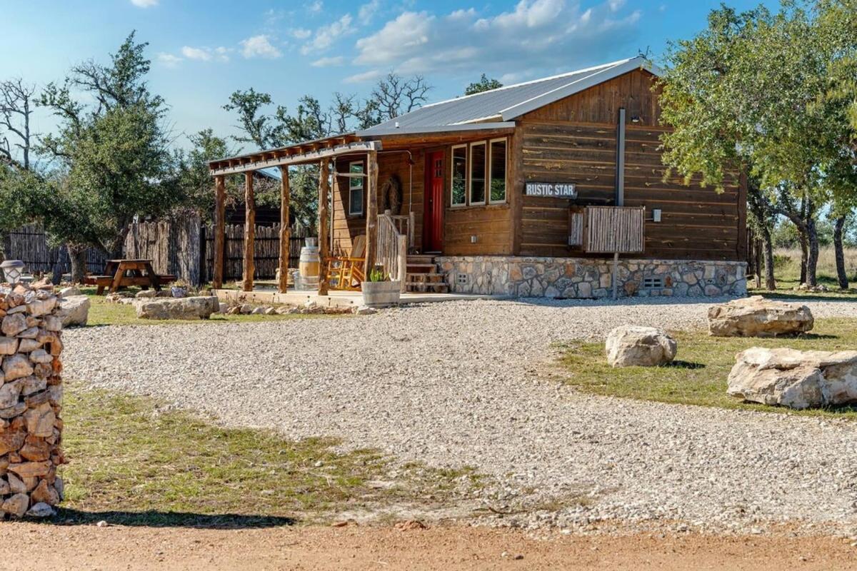 Rockin' R - Rustic Star Cabin Φρέντερικσμπεργκ Εξωτερικό φωτογραφία